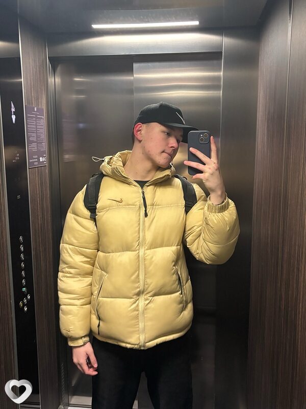 Максим, 19, Минске — анкета №3744750