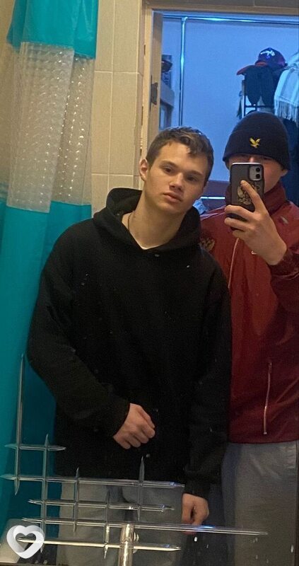 Максим, 18, Петропавловске-Камчатском — анкета №3745358
