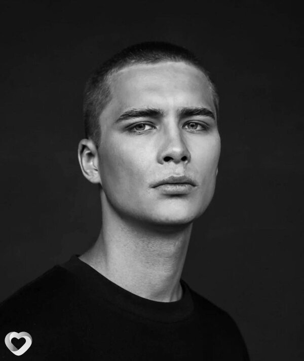 Артем, 25, Абакане — анкета №3745507