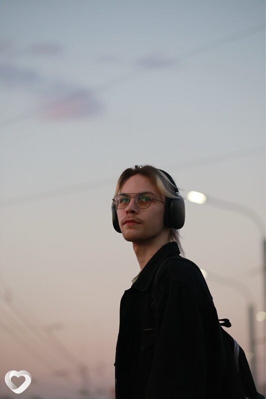 Игорь, 21, Новосибирске — анкета №3745942