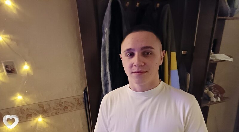 Дима, 18, Твери — анкета №3746589