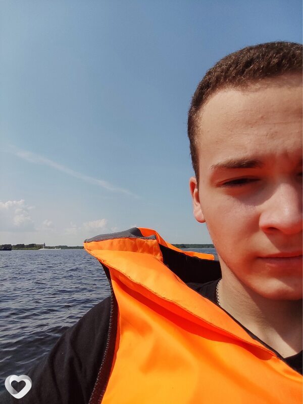Александр, 19, Ярославле — анкета №3746680