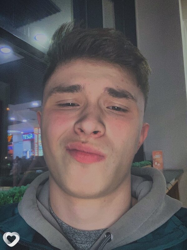Danil, 20, Тюмени — анкета №3747080