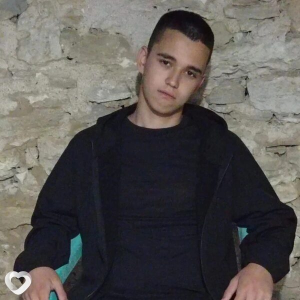 Дамир, 18, Таганроге — анкета №3750729