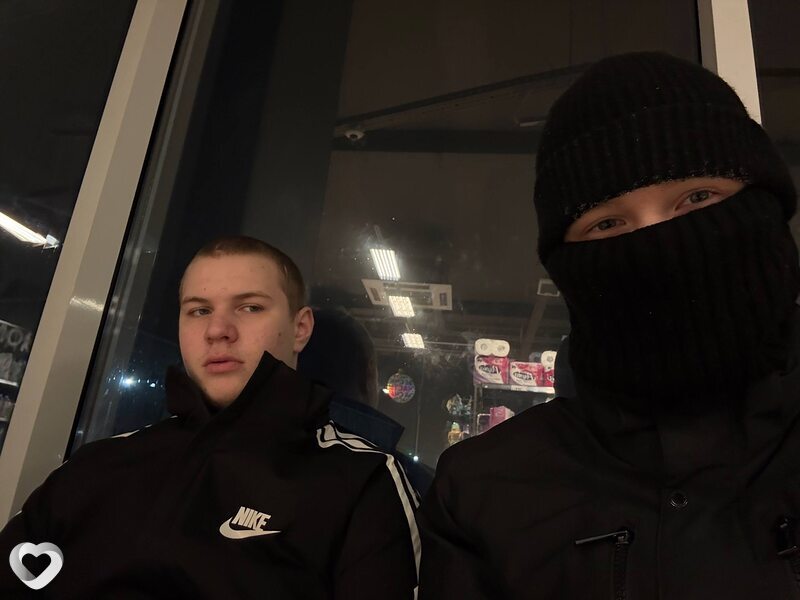 Артем, 18, Тюмени — анкета №3750832