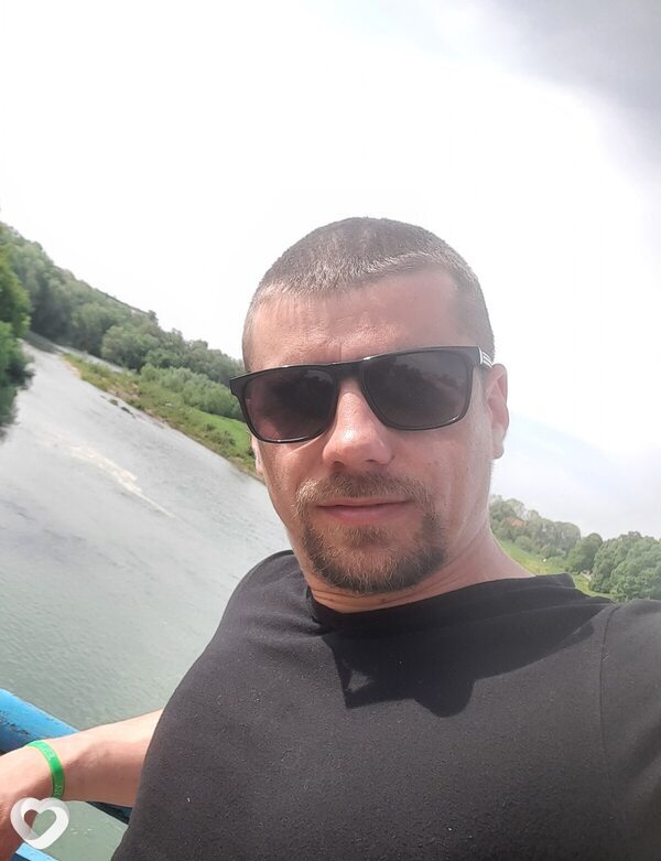 Nic, 36, Ужгороде — анкета №3752376