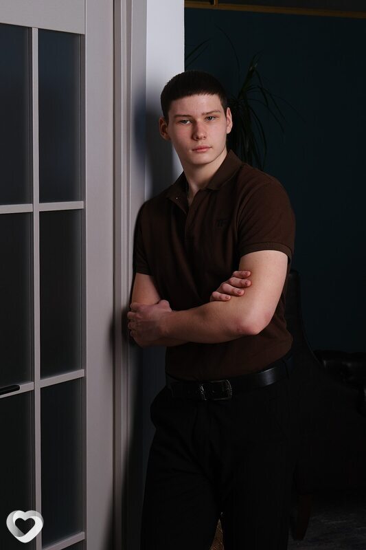 Михаил, 18, Тольятти — анкета №3753593
