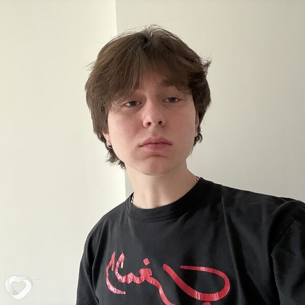 Илья, 20, Калуге — анкета №3753612