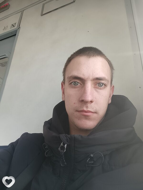 Виталий, 22, Заринске — анкета №3753771