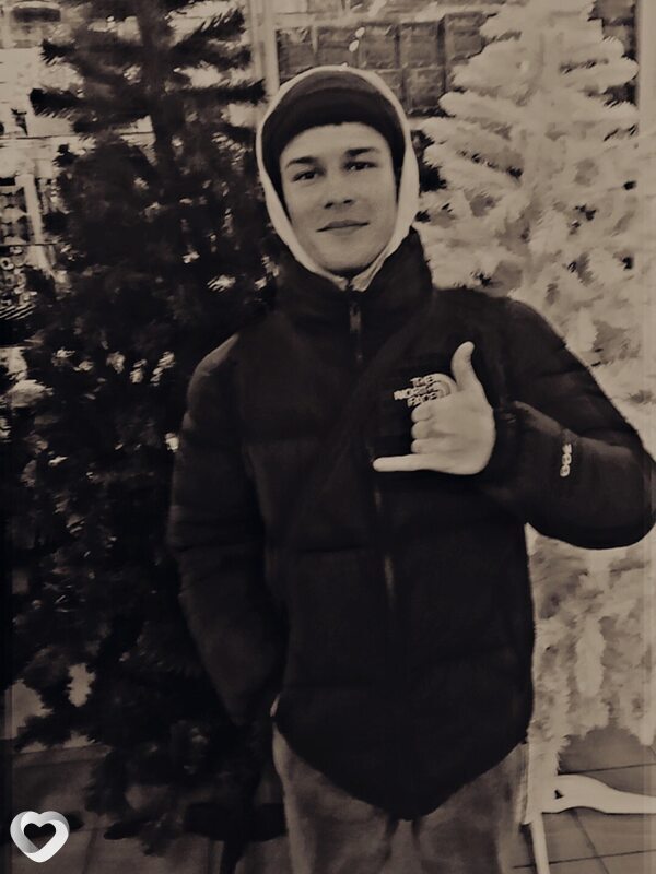 Роман, 21, Астрахани — анкета №3754706