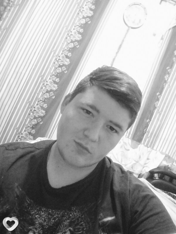 Денис, 20, Минске — анкета №3754481