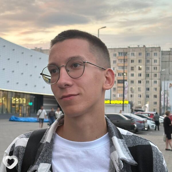 Артём, 18, Москве — анкета №3755792