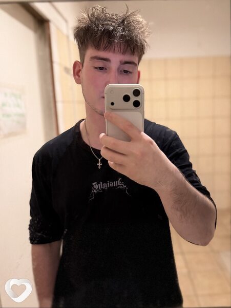Андрей, 24, Прушков — анкета №3757263