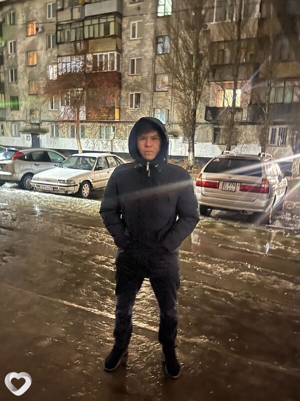 Азиз, 20, Павлодаре — анкета №3757592