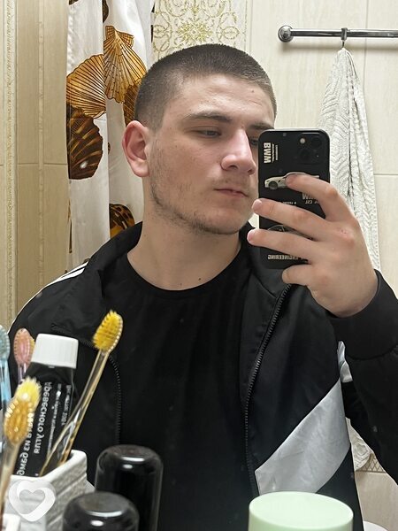 Дени, 19, Горловке — анкета №3759508