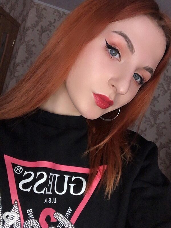 Оленька, 31, Томске — анкета №3762369