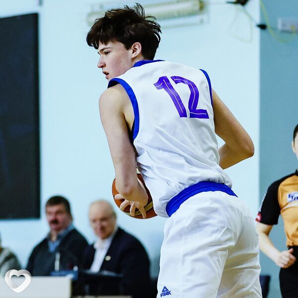 Арсений, 19, Витебске — анкета №3762548