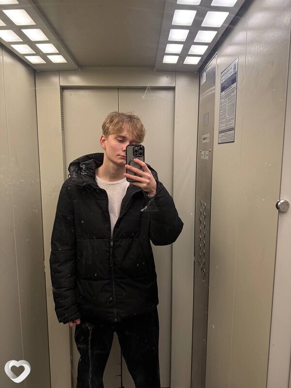 Данил, 18, Москве — анкета №3762828