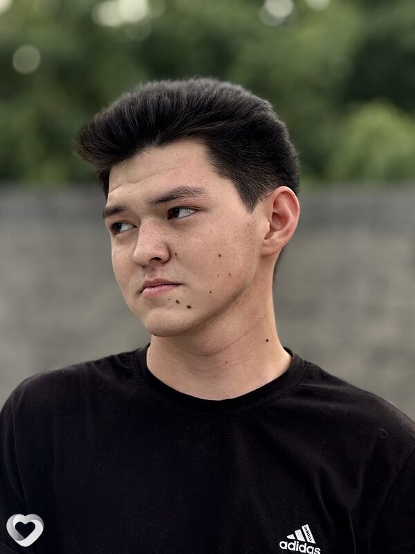 Юра, 21, Алматы — анкета №3762972