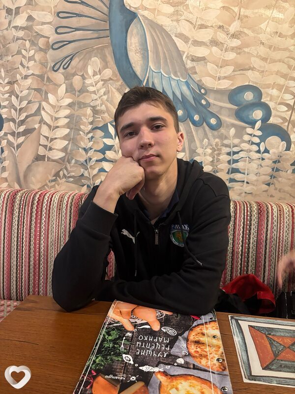 Александр, 22, Белгороде — анкета №3763141