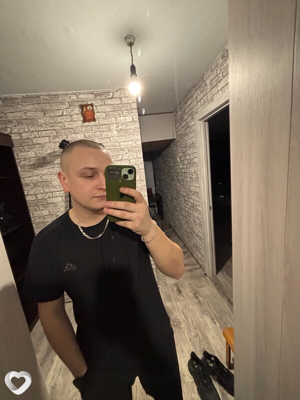 Игорь, 22, Троицке — анкета №3764479
