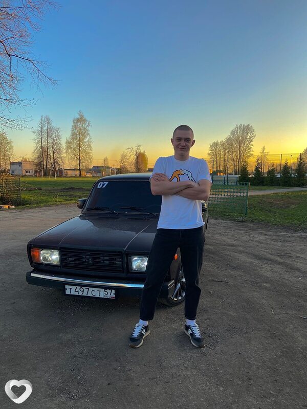 Владислав, 21, Орёл — анкета №3764673