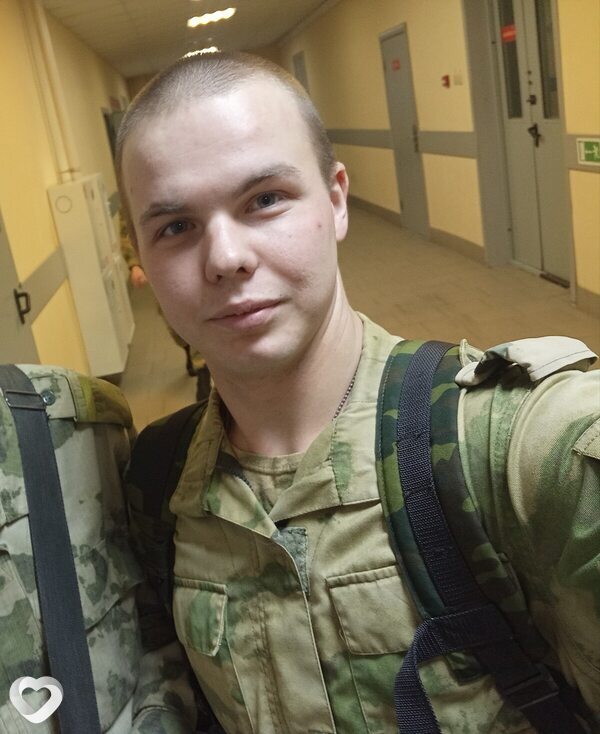 Александр, 21, Россоши — анкета №3766063