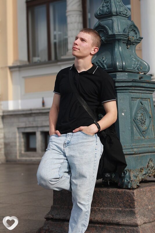 Артём, 19, Санкт-Петербурге — анкета №3766781