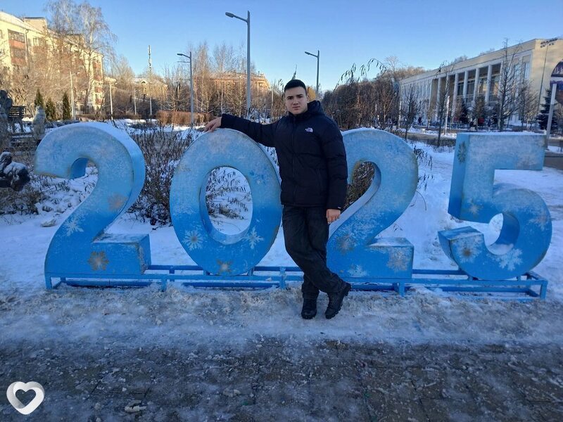 Даня, 19, Брянске — анкета №3767087
