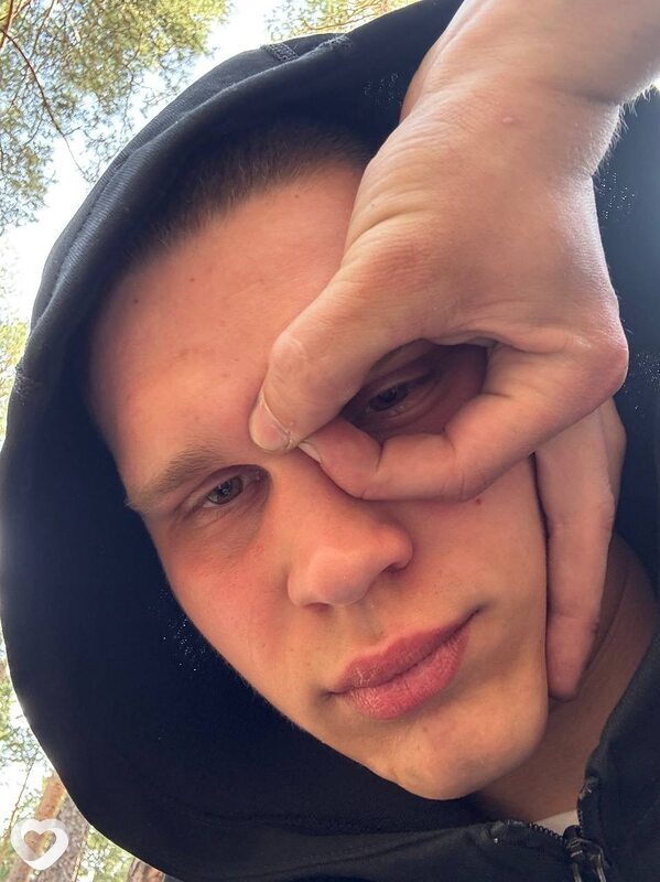 Дмитрий, 20, Омске — анкета №3767696