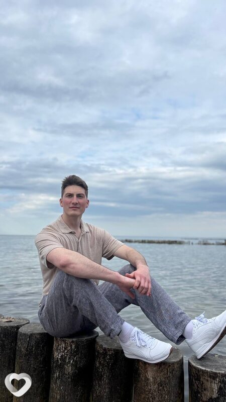 Артём, 23, Калининграде — анкета №3768076
