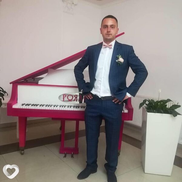 Денис, 32, Черновцах — анкета №3767940