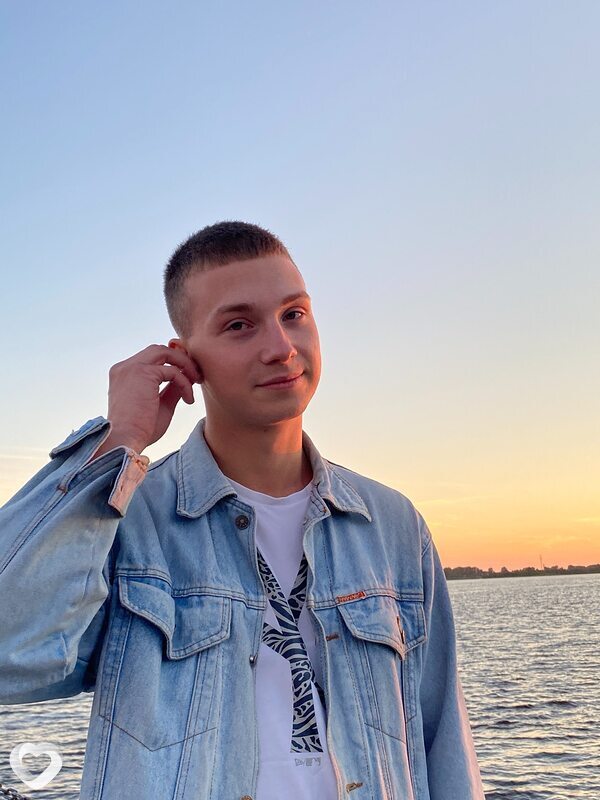 Иван, 23, Ярославле — анкета №3768239