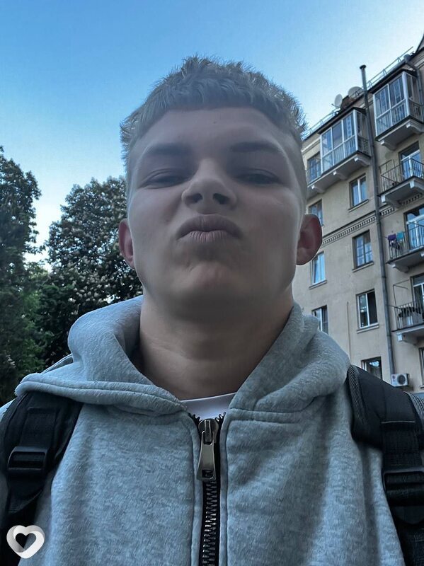 Артем, Минск