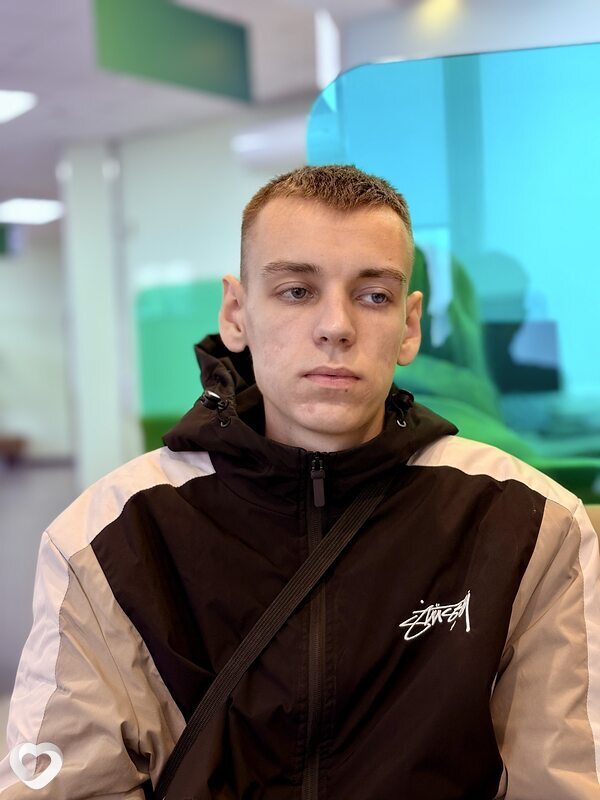 Максим, 19, Донецк (Ростовская Обл.) — анкета №3768203