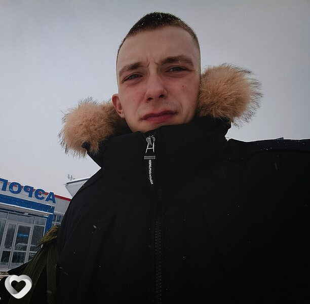 Антон, 21, Череповце — анкета №3768409