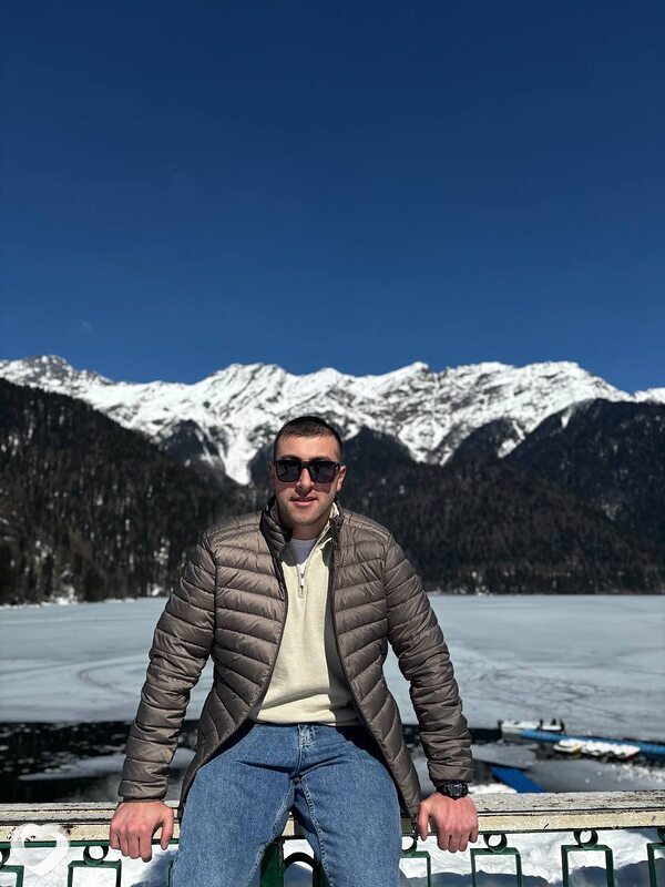 Артем, 32, Екатеринбурге — анкета №3770037