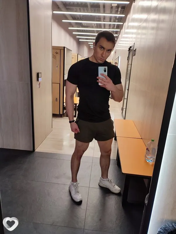 Александр, 23, Москве — анкета №3770160
