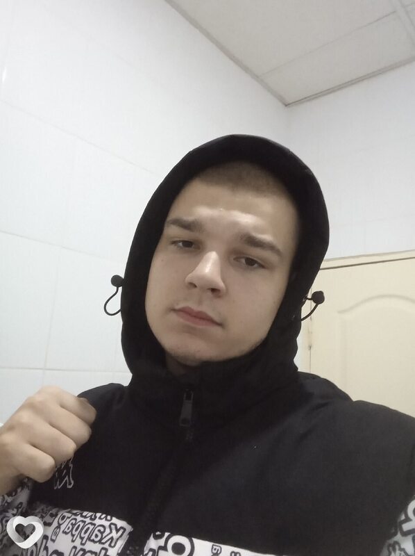 Данил, 22, Губкине — анкета №3771141