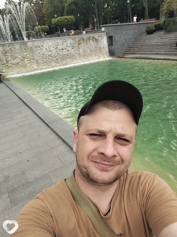 Віталій, 36, Харькове — анкета №3771900