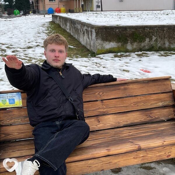 Саша, 18, Ужгороде — анкета №3772280