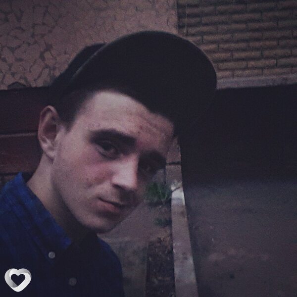Виталик, 28, Луганске — анкета №3772818