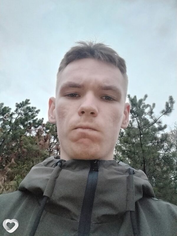 Денис, 20, Ростове-на-Дону — анкета №3773381