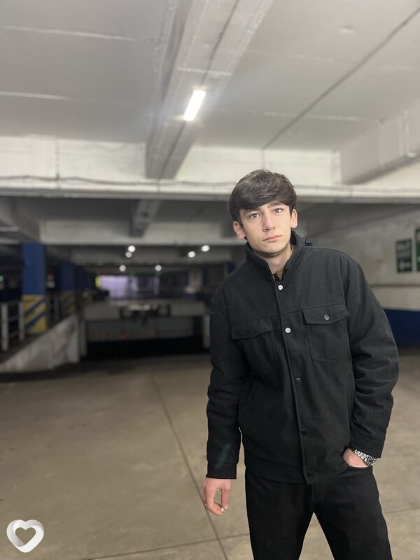 Sargsyan, 19, Ереван — анкета №3773458