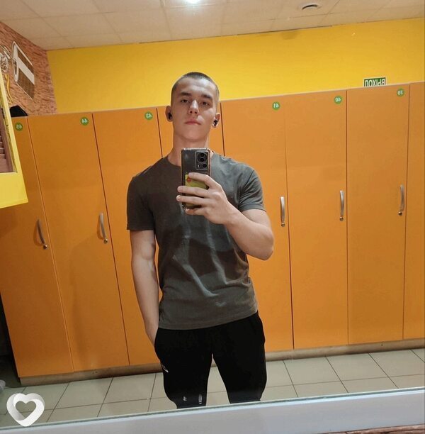 Сергей, 19, Воронеже — анкета №3773987