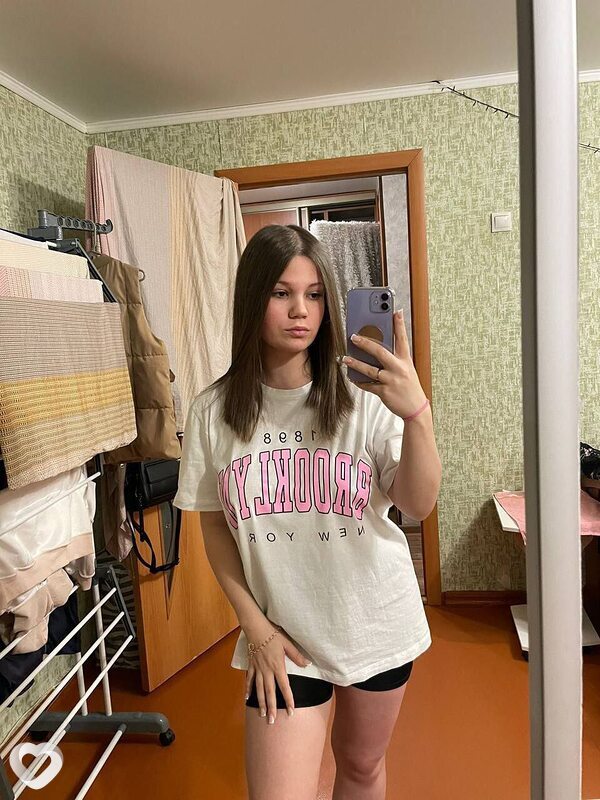 Алёна, 24, Москве — анкета №3774626