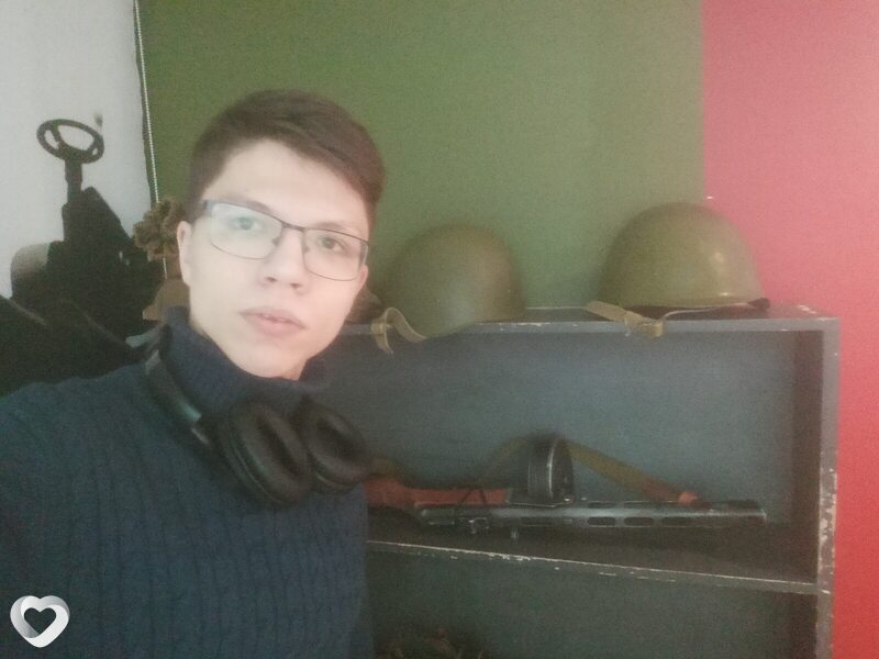 Михаил, 19, Москве — анкета №3774876