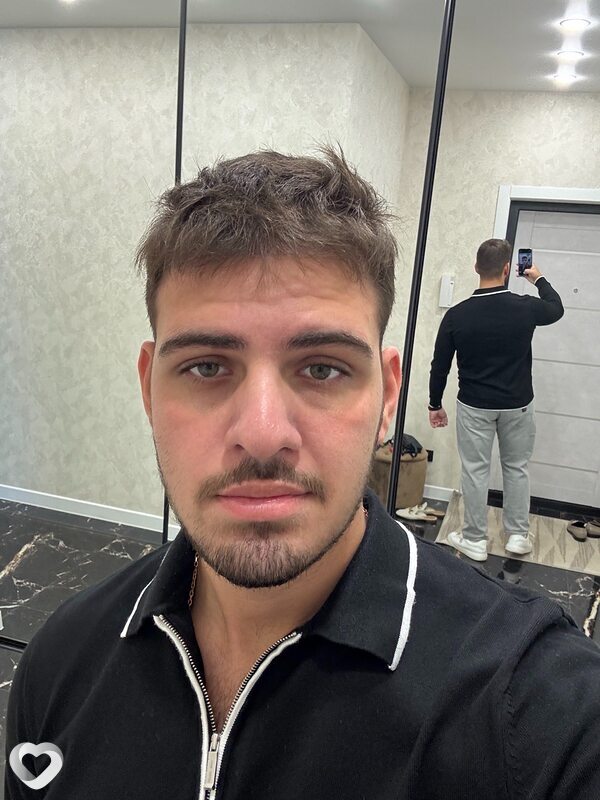 Натан, 21, Саратове — анкета №3775503