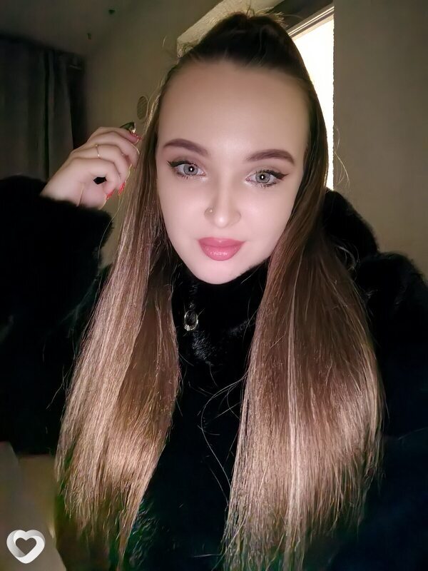Виктория, 21, Новосибирске — анкета №3775626