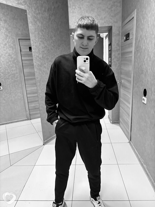 Кирилл, 21, Кемерове — анкета №3776648